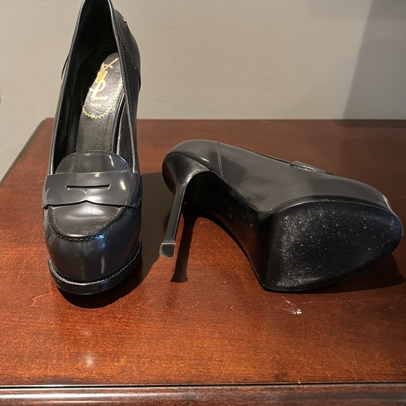 EUC YSL Tribtoo Movcasin - Picture 3 of 5